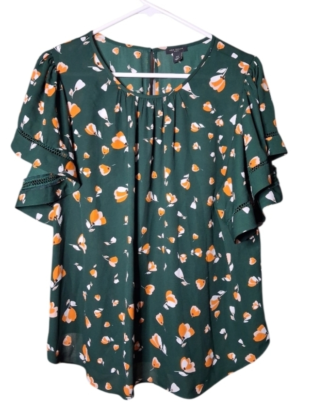 🌿 Ann Taylor Dark Green Floral Flowy Blouse 🌿